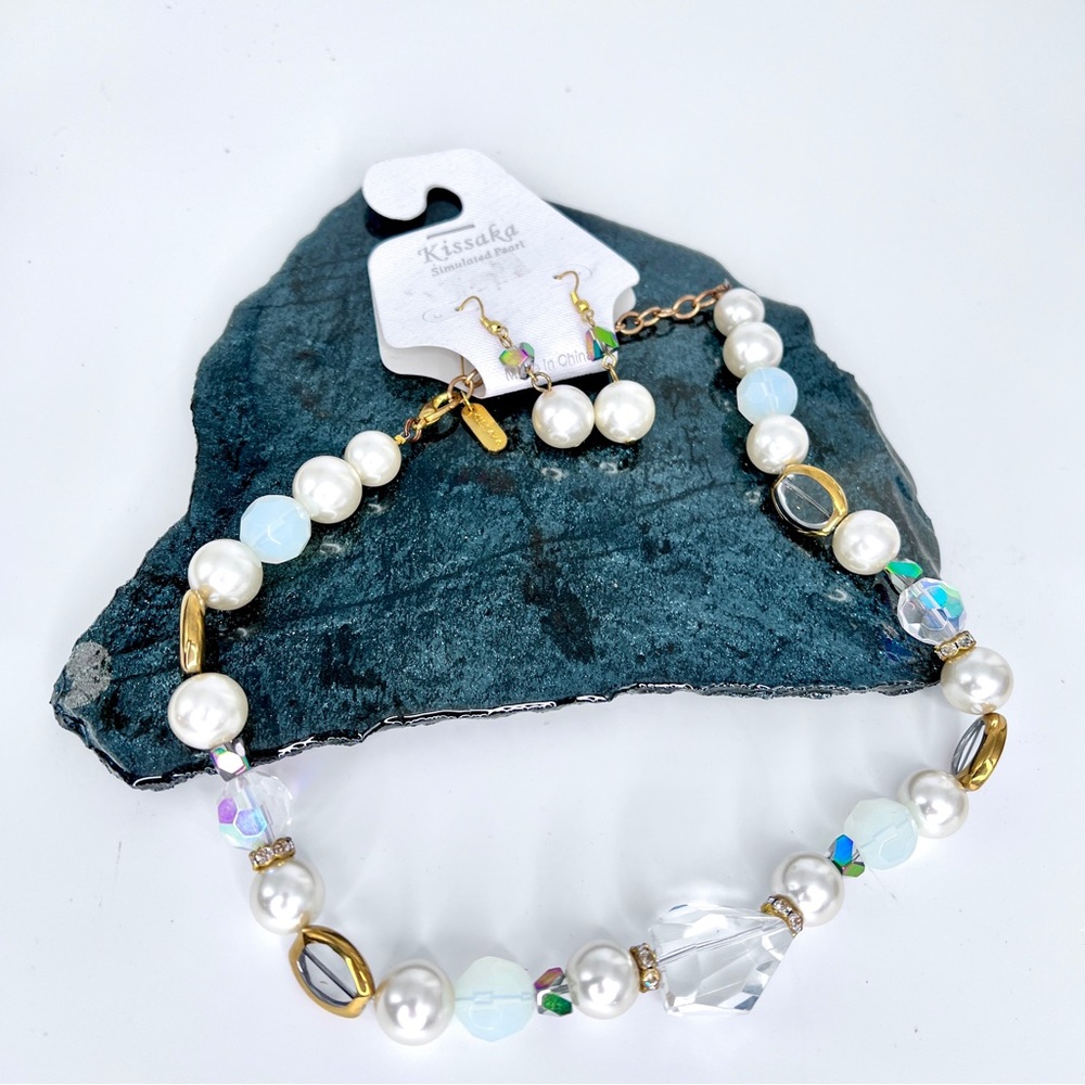 NWT Pearl+Aurora Borealis Beaded Statement Necklace & Matching Earrings